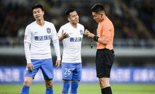  霍芬海姆年轻门将神扑力保球队不败金身